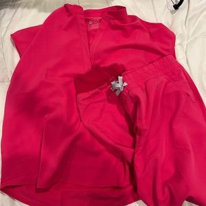 Figs scrub set in Shocking Pink
